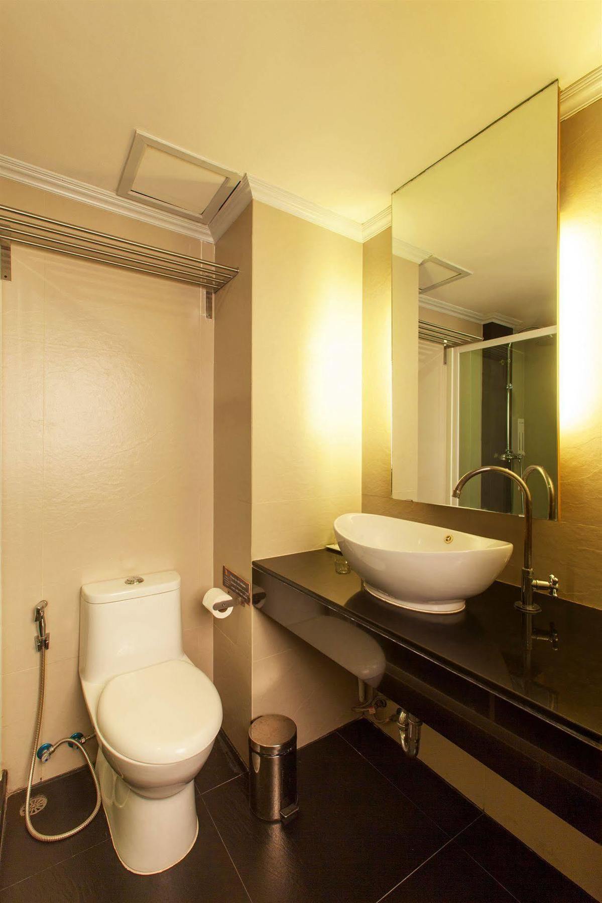 Q Hotel Μπανγκόκ Εξωτερικό φωτογραφία